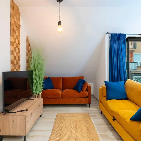 Dali 2 Bedroom